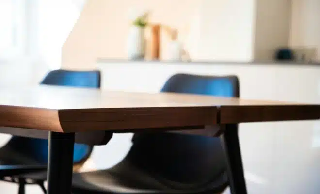 table à manger en bois