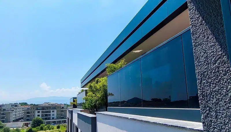 Garde-corps pour terrasses et balcons : sécurité sans sacrifier le style