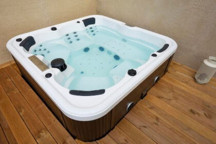 Entretenir son spa soi-même : filtre, traitement de l'eau et pièces détachées