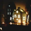 maison de Noël miniature lumineuse