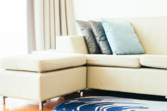 Meubles de salon en 2026 : quelles tendances pour un intérieur réussi ?