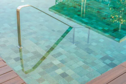 Piscine sur mesure : pourquoi choisir une construction professionnelle ?