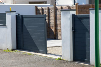 Portail coulissant : la solution parfaite pour protéger votre maison ?