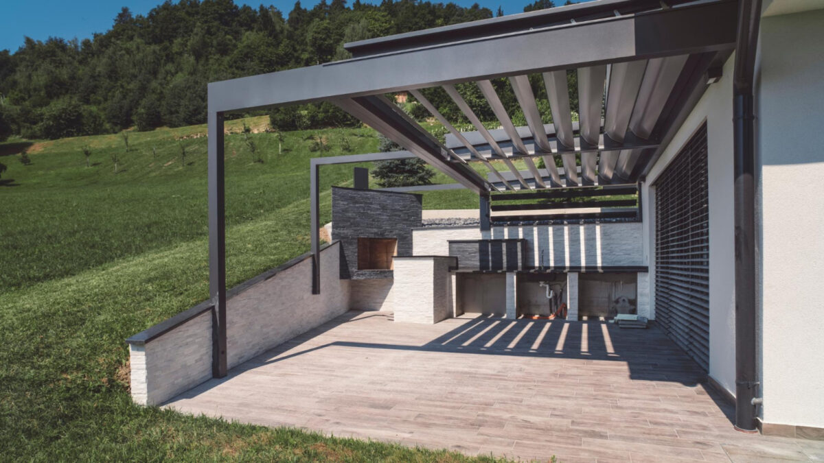 Transformez votre espace extérieur avec une pergola bioclimatique en Haute-Normandie